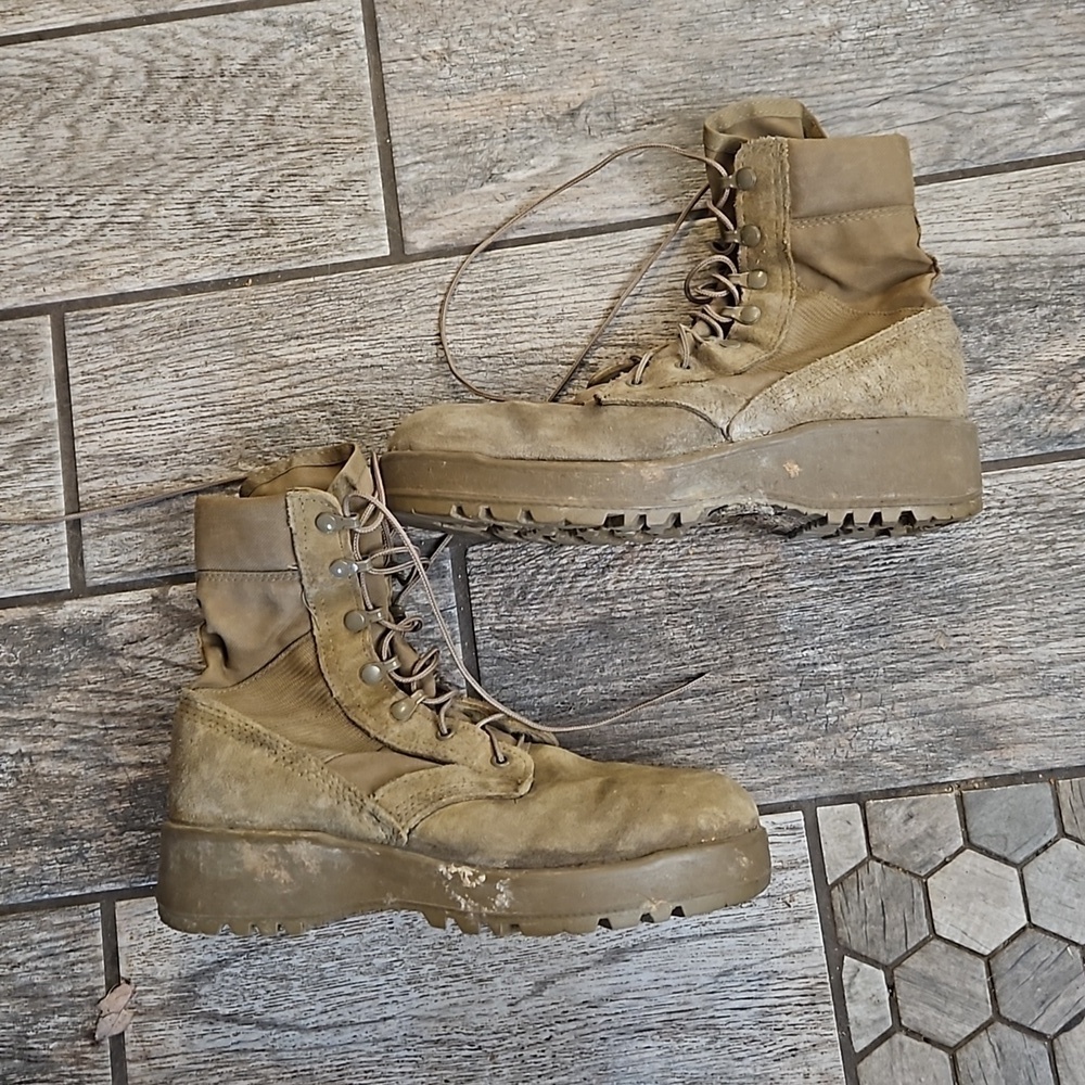 Military Issue Hot Weather Combat Boots Size 7